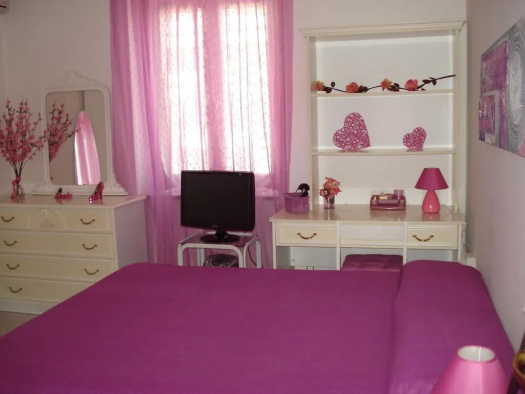 L'Aurora Viola Bed and Breakfast Carbonia 2*,